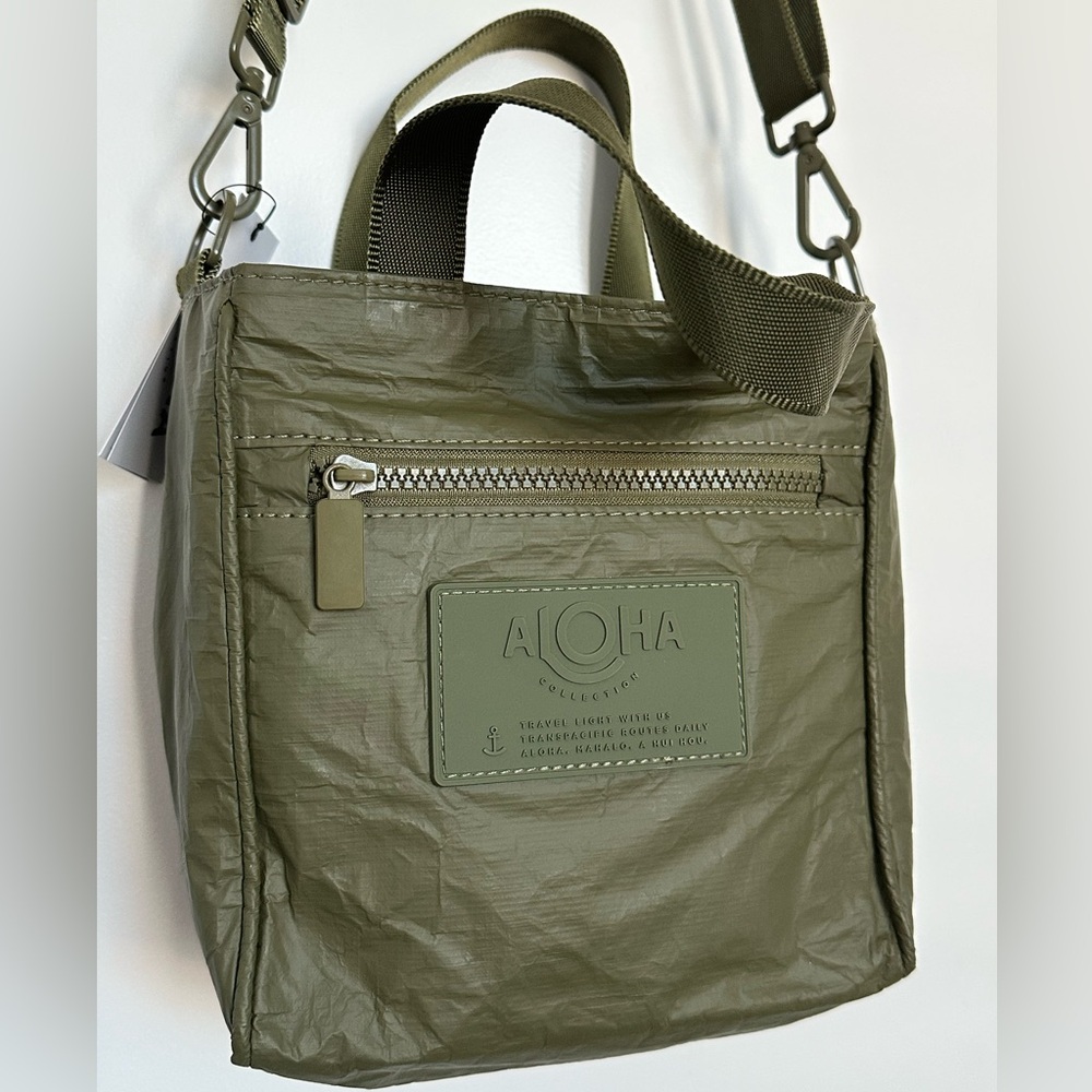 Aloha Collection Crossbody Olive NWT